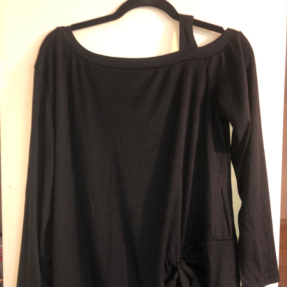 Cute black Jersey material. Great for work!!!